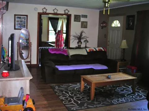 8 Danforth St, Hoosick Falls, NY 12090 photo 8