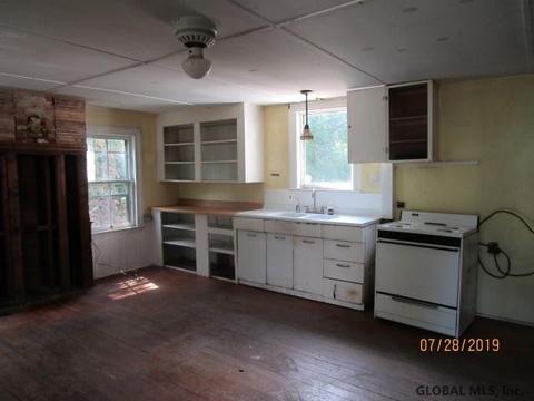 1929 Brookview Rd, Castleton, NY 12203 photo 2