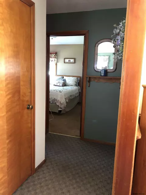 156 Eastholm Rd, Schenectady, NY 12304 photo 18