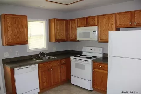 273 Macarthur Ave, Cobleskill, NY 12043 photo 7