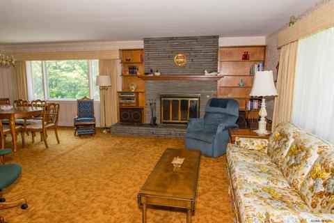 42 Spring Rd, Schenectady, NY 12302 photo 3