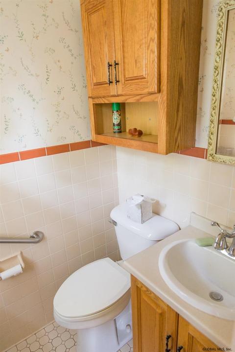 42 Spring Rd, Schenectady, NY 12302 photo 11
