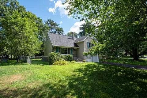 41 Bender Ln, Delmar, NY 12054 photo 3