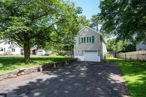41 Bender Ln, Delmar, NY 12054 photo 2