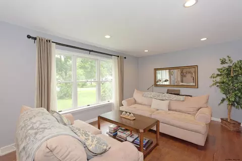 35 Summit Rd, Delmar, NY 12054 photo 6