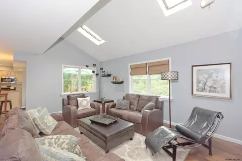 35 Summit Rd, Delmar, NY 12054 photo 18
