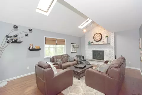 35 Summit Rd, Delmar, NY 12054 photo 16