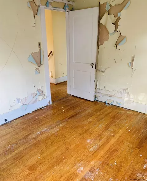 1139 Keyes Ave, Schenectady, NY 12309 photo 6