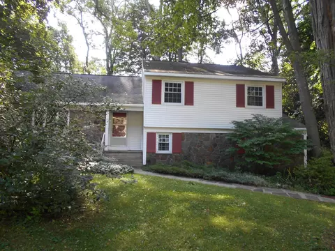 4 Boyle Rd, Glenville, NY 12302 photo 3