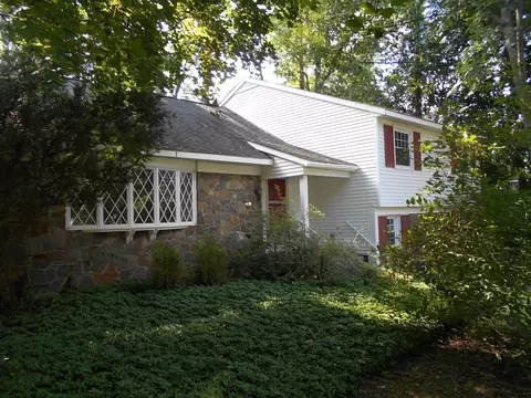 4 Boyle Rd, Glenville, NY 12302 photo 2