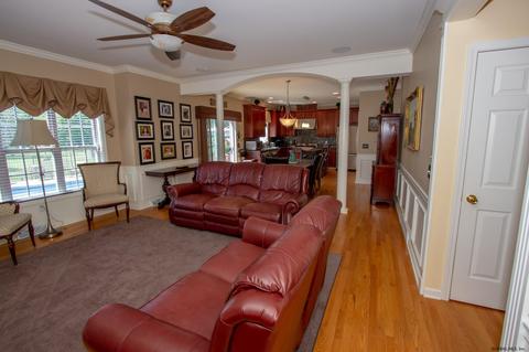 38 Tieman Rd, Schenectady, NY 12302 photo 17