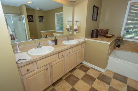 38 Tieman Rd, Schenectady, NY 12302 photo 37