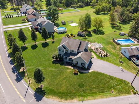 38 Tieman Rd, Schenectady, NY 12302 photo 2