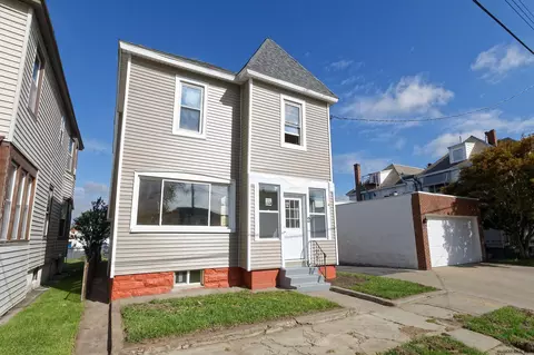 2 Charles St, Schenectady, NY 12304 photo 3