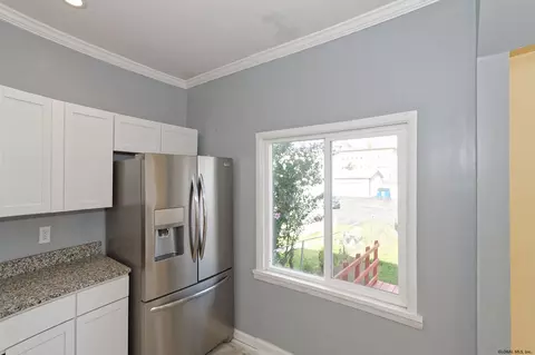 2 Charles St, Schenectady, NY 12304 photo 20