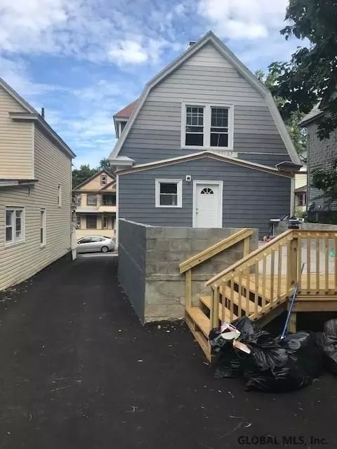 122 Linden St, Schenectady, NY 12304 photo 6