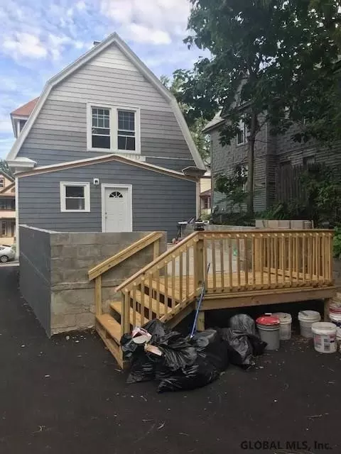 122 Linden St, Schenectady, NY 12304 photo 5