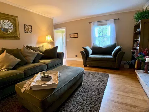 10 Euclid Ave, Delmar, NY 12054 photo 8