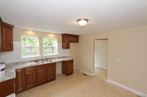 36 Chapman St, Corinth, NY 12822 photo 19