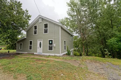 36 Chapman St, Corinth, NY 12822 photo 2