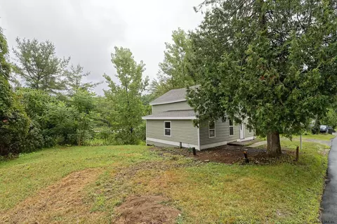 36 Chapman St, Corinth, NY 12822 photo 5