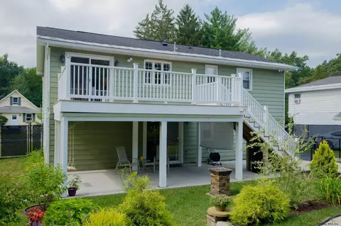 2755 Greeley St, Schenectady, NY 12304 photo 4
