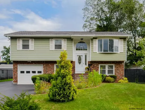2755 Greeley St, Schenectady, NY 12304 photo 1