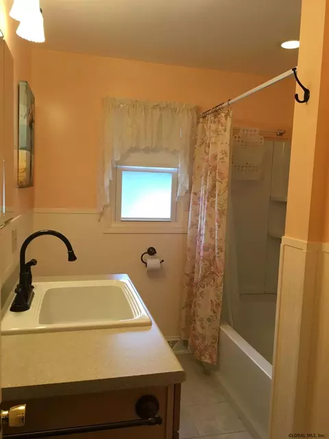 2755 Greeley St, Schenectady, NY 12304 photo 26