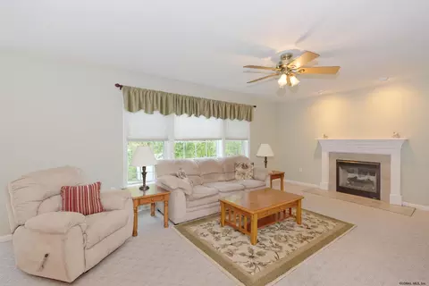 77 Corrit Dr, Delmar, NY 12054 photo 16