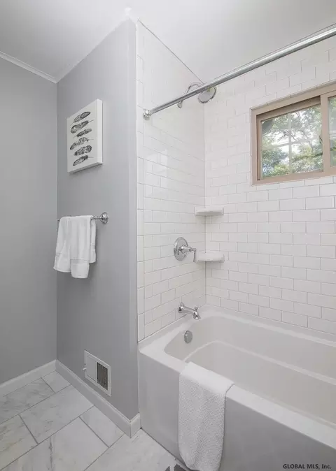 92 Beacon Rd, Glenmont, NY 12077 photo 22