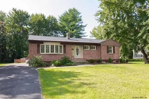 92 Beacon Rd, Glenmont, NY 12077 photo 1