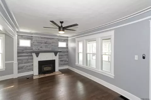 1733 Avenue H, Schenectady, NY 12304 photo 9