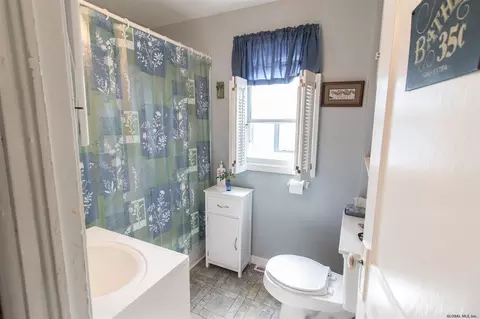23 Nassau Ave, Schenectady, NY 12304 photo 15