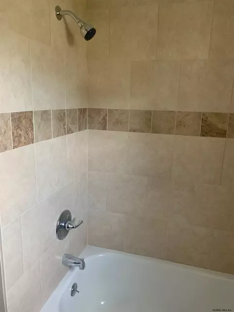 80 Marshall Ave, Schenectady, NY 12304 photo 17