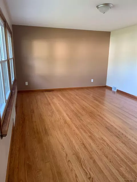 80 Marshall Ave, Schenectady, NY 12304 photo 6