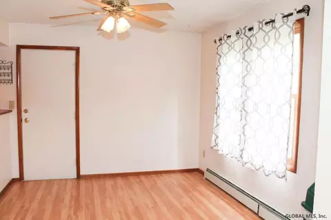 81 Algonquin Rd, Halfmoon, NY 12065 photo 10