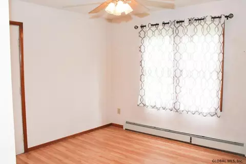 81 Algonquin Rd, Halfmoon, NY 12065 photo 8