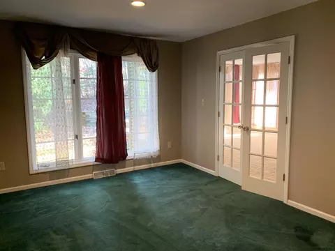 49 Oak Tree Ln, Niskayuna, NY 12309 photo 13