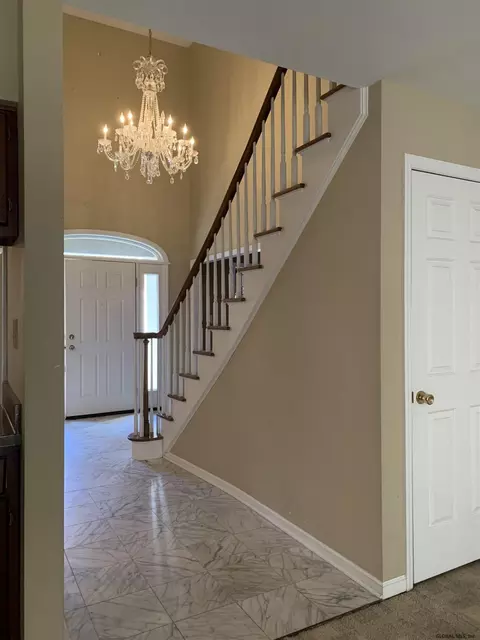 49 Oak Tree Ln, Niskayuna, NY 12309 photo 15