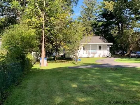 100 Elsmere Ave, Delmar, NY 12054 photo 9