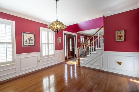 27 Trumpeter Pl, Slingerlands, NY 12159 photo 9