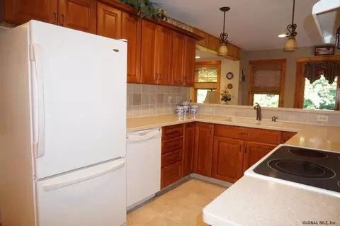 13 State St, Edinburg, NY 12835 photo 4