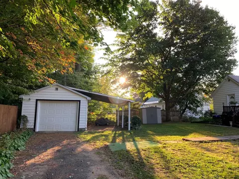 32 Beech St, Corinth, NY 12822 photo 4