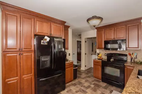 2000 Curry Rd #38, Schenectady, NY 12303 photo 22