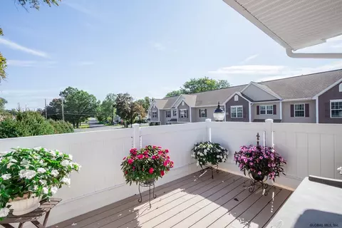 2000 Curry Rd #38, Schenectady, NY 12303 photo 8