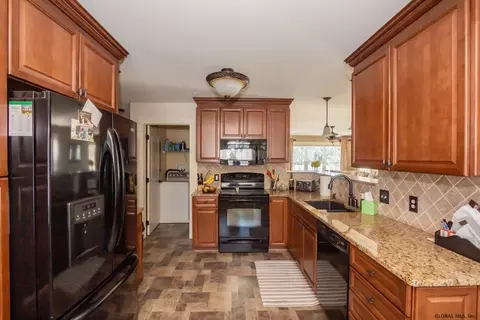 2000 Curry Rd #38, Schenectady, NY 12303 photo 20