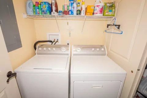 2000 Curry Rd #38, Schenectady, NY 12303 photo 17