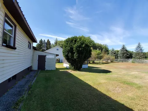46 Eggleston St, Corinth, NY 12822 photo 9