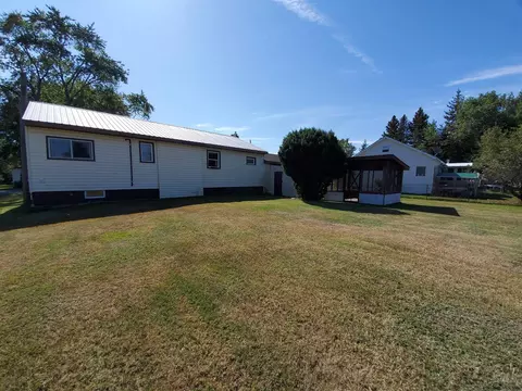 46 Eggleston St, Corinth, NY 12822 photo 8