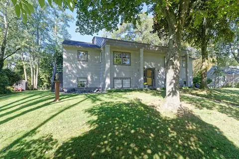 11 Sunset Dr, Delmar, NY 12054 photo 3